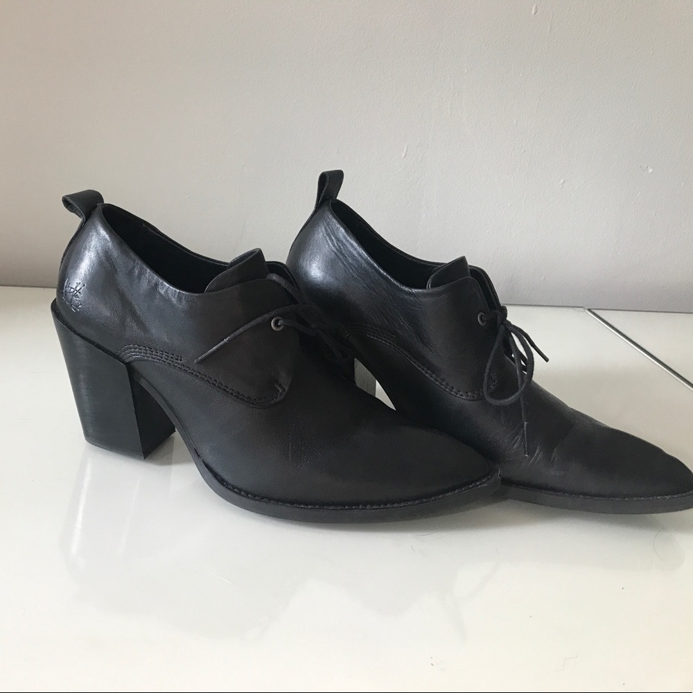 🎃 Witchy Fluevog Oxford Bootie Room 489 size 9.5