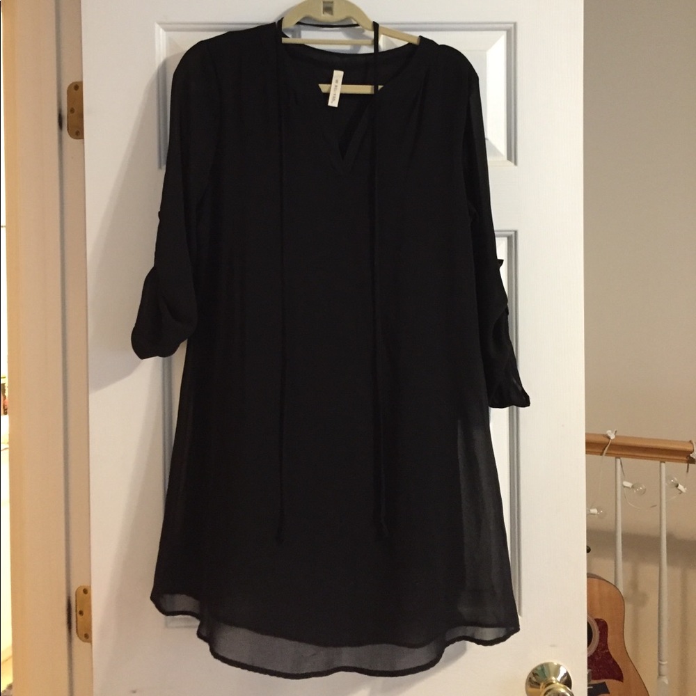 Black casual dress