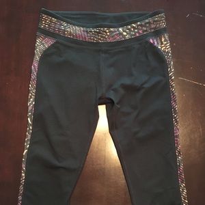 FABLETICS Athletic Capris