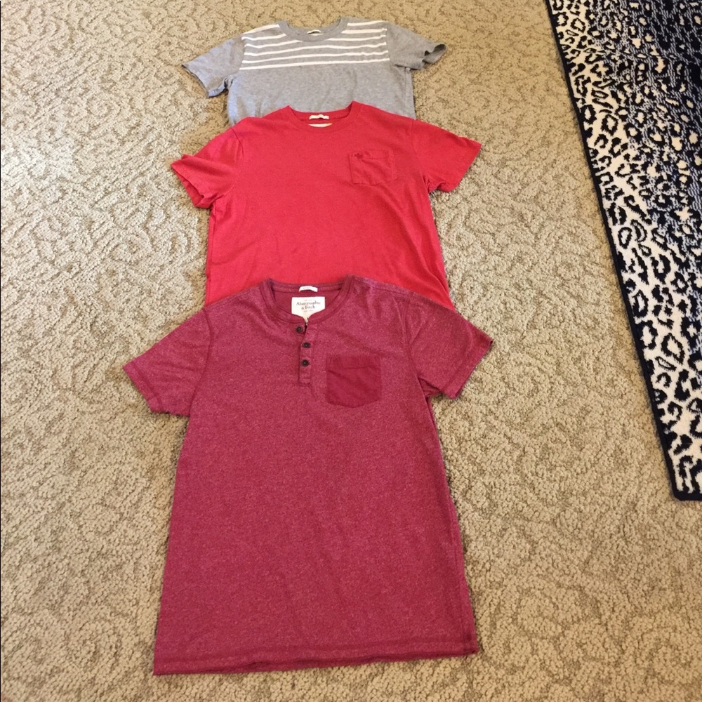A&F MENS TEE SHIRTS SZ M. RED, MAROON AND GRAY