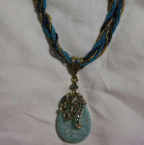 Jewelry - Turquoise and Gold Ribbon Pendant Necklace. New