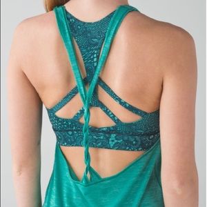 Lululemon Twist and Toil Tank Built-In Bra Size 4