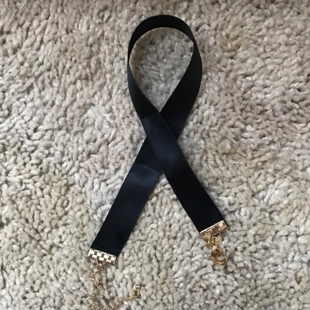 Little black choker