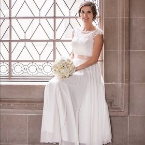 Lace Slim A-line Wedding Dress - Great condition!