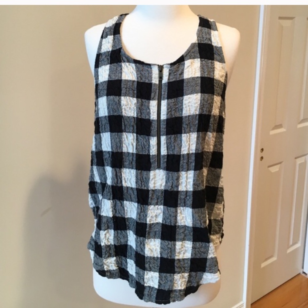 Black and white tank