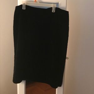 Black Crush Velvet INC International Skirt