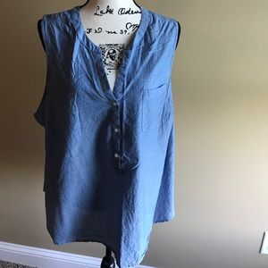 Lightweight chambray tank