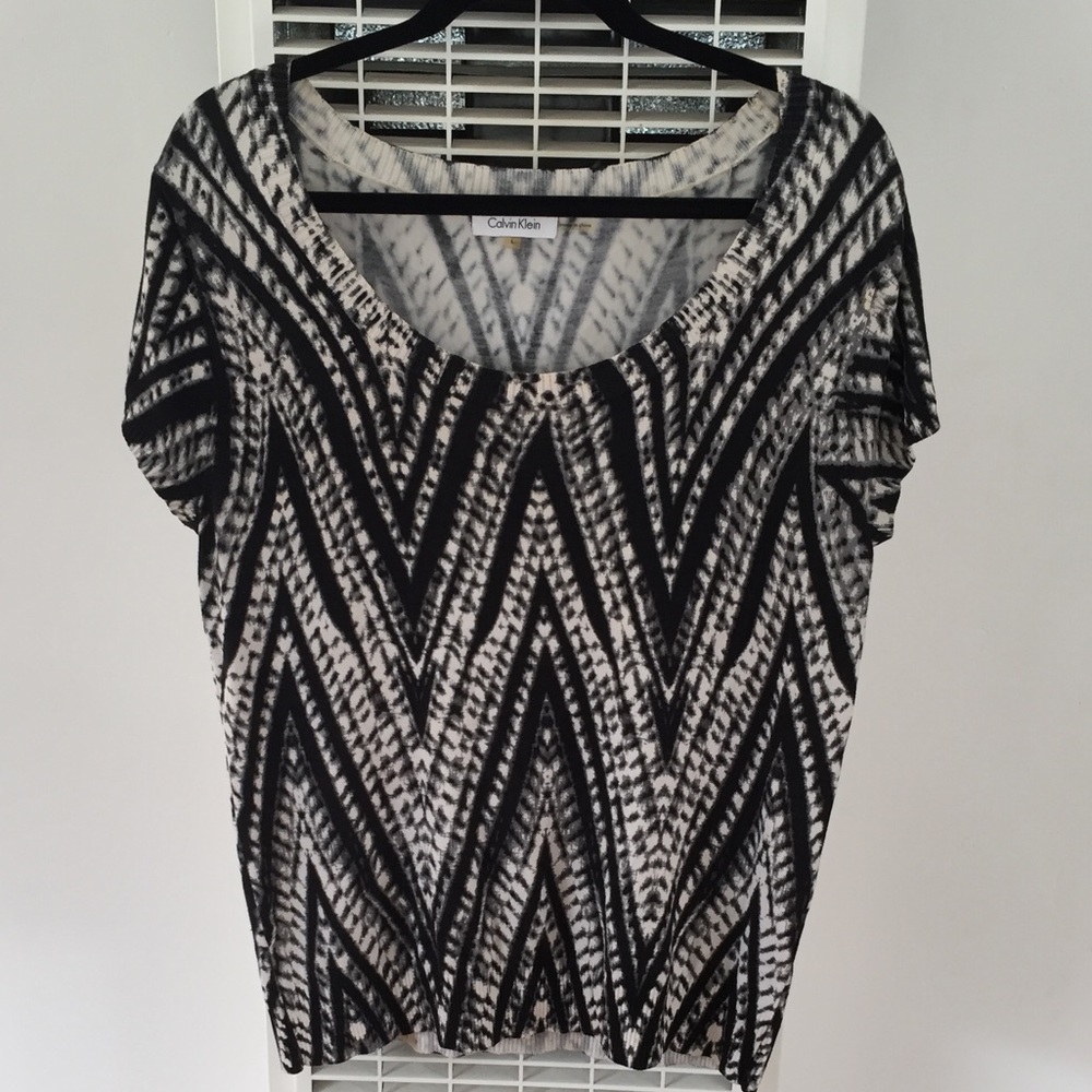 Calvin Klein printed cap sleeve top