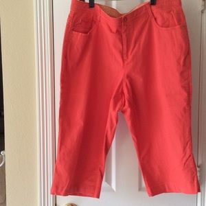 Gloria Vanderbilt size 16W Jean capris