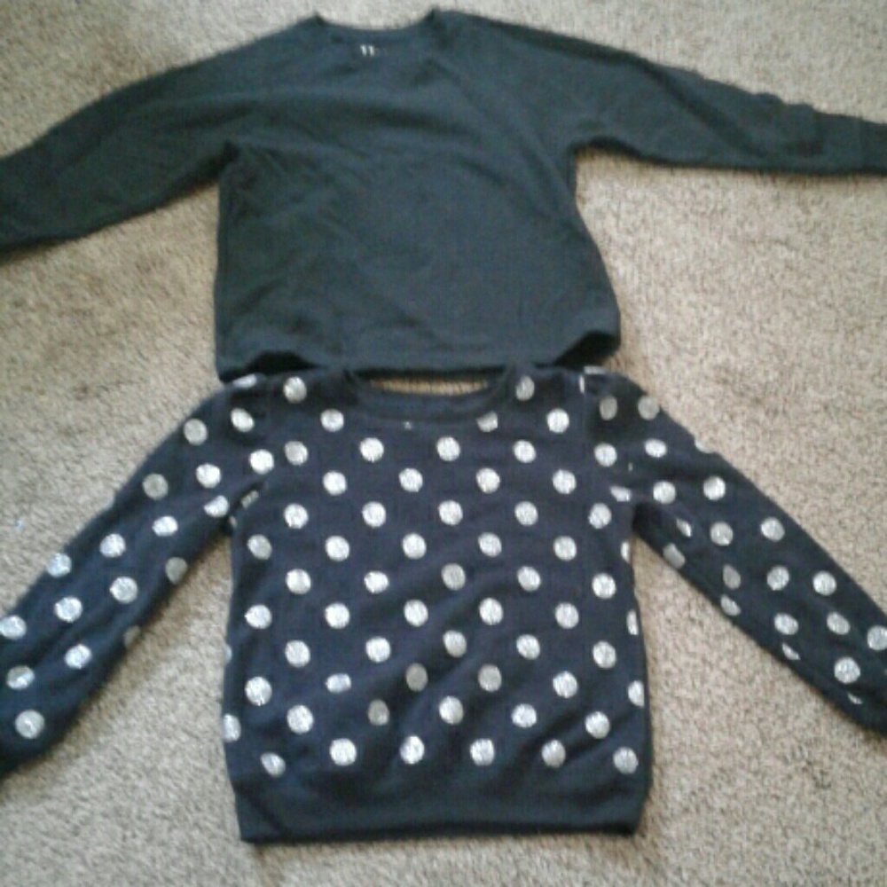 Lot of two girls size 5t sweatshirts
