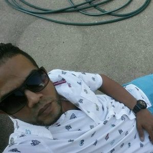 Meet your Posher, Davis