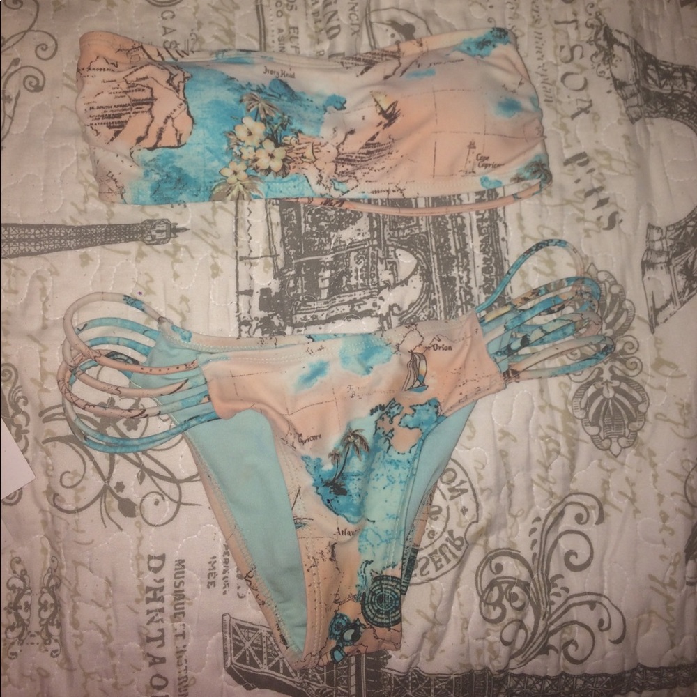 Map bathing suit