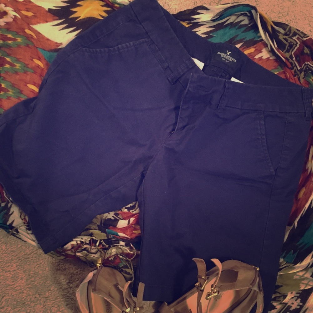 American Eagle Navy Blue Bermuda Shorts Size 4