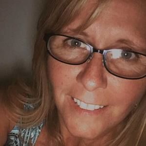 Meet your Posher, Dana