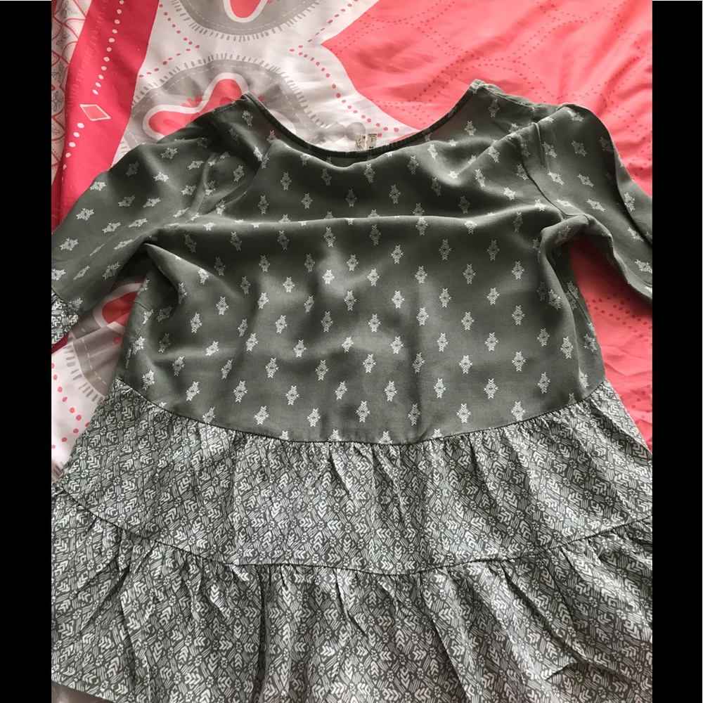 Cute bohemian green S hirt