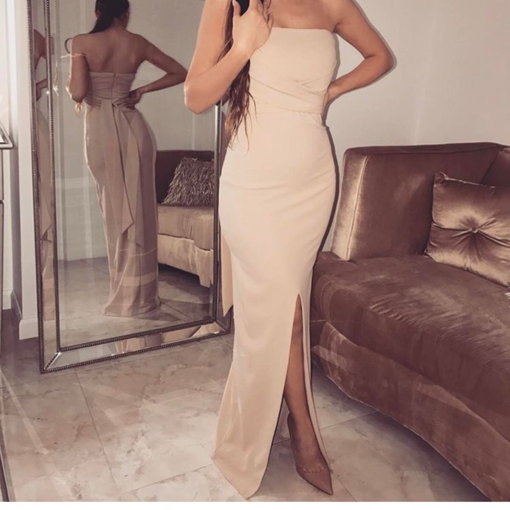 Gorgeous boutique nude sexy dress. Bodycon