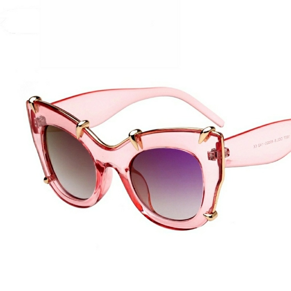 Cat eye golden edge claw detailed sunglasses pink