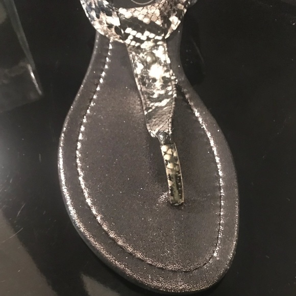 Sandal - Picture 5 of 6