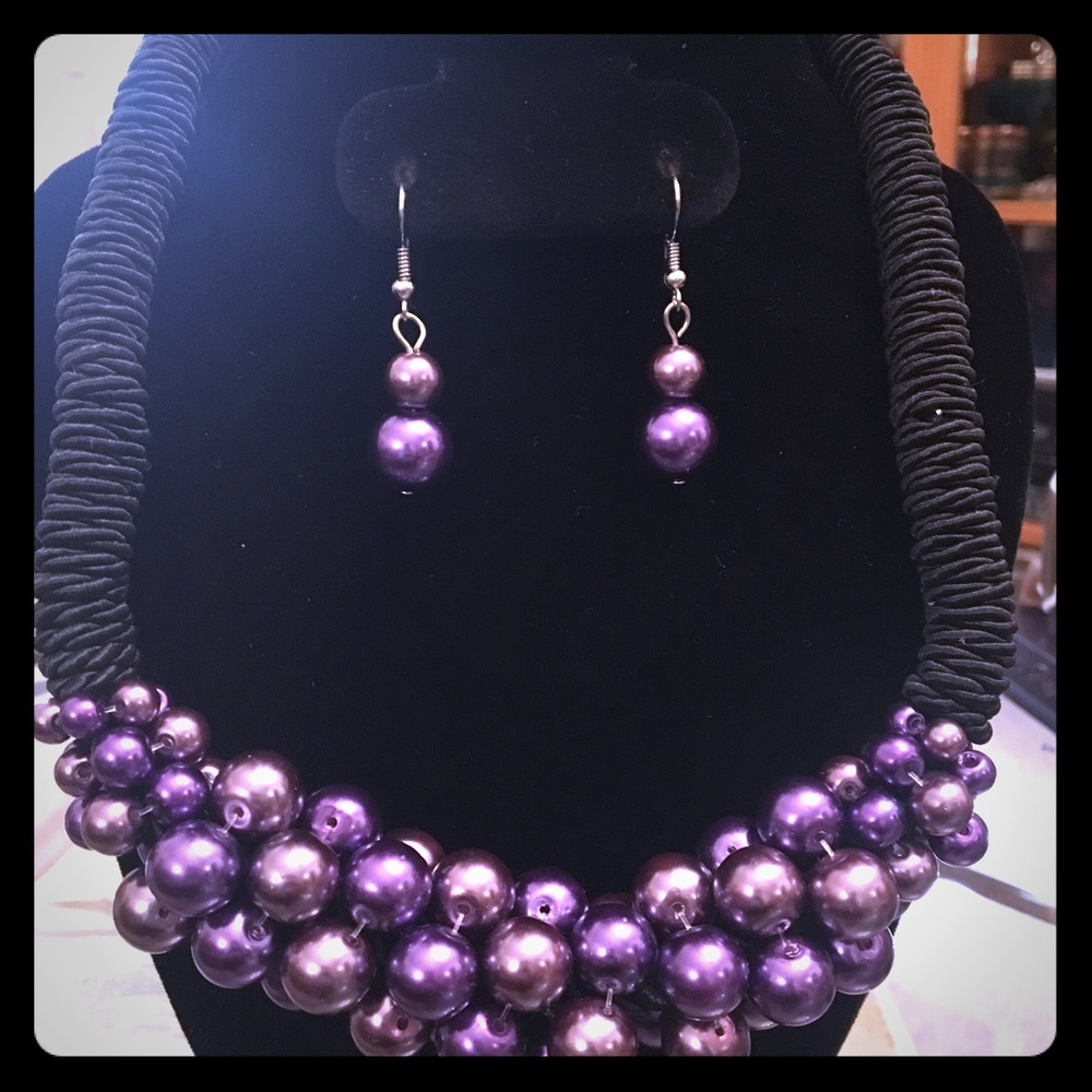 Purple pearl w/ black rope necklace set.
