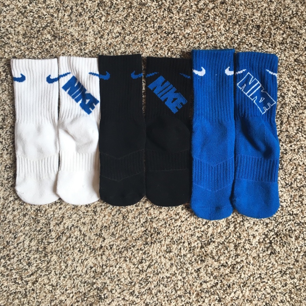 NWOT Nike toddle socks