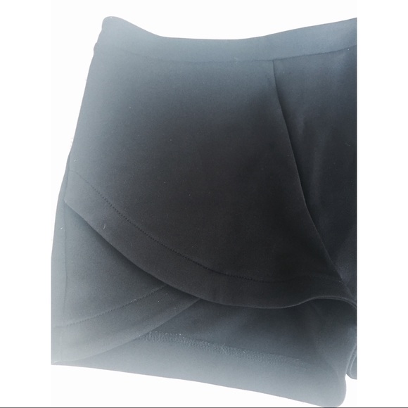 Material girl black shorts - Picture 4 of 8