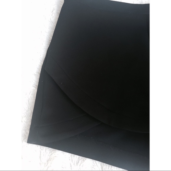 Material girl black shorts - Picture 3 of 8