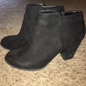 Old Navy black womens booties sz 9