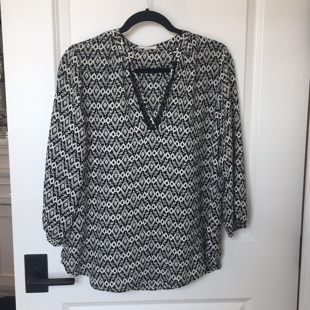 Black and white size M Paisley design blouse