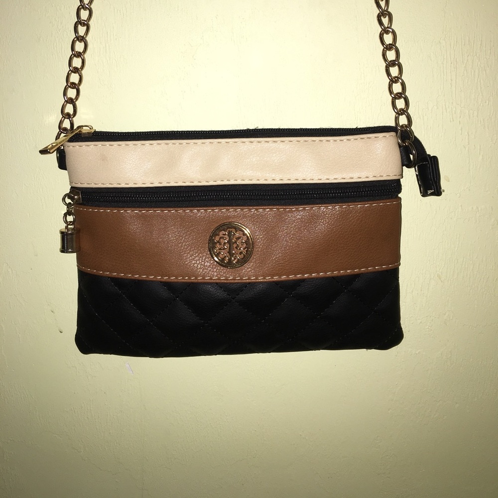 Black and tan shoulder purse