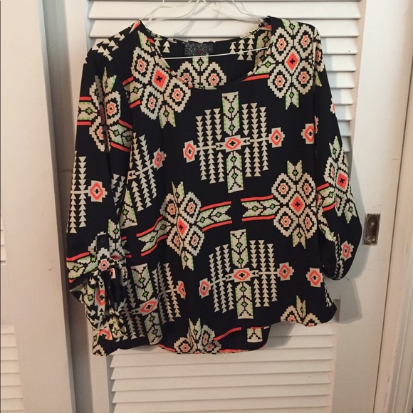 Aztec Shirt. - Picture 1 of 2