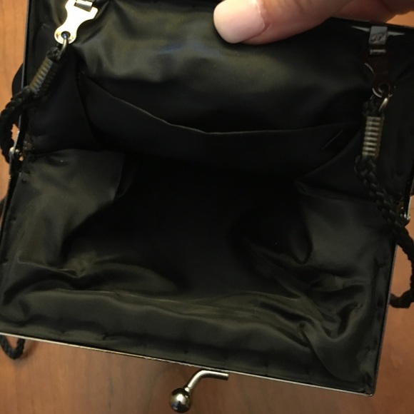 Cute Beaded Purse - Picture 4 of 4