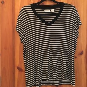 Chicos Travelers tee