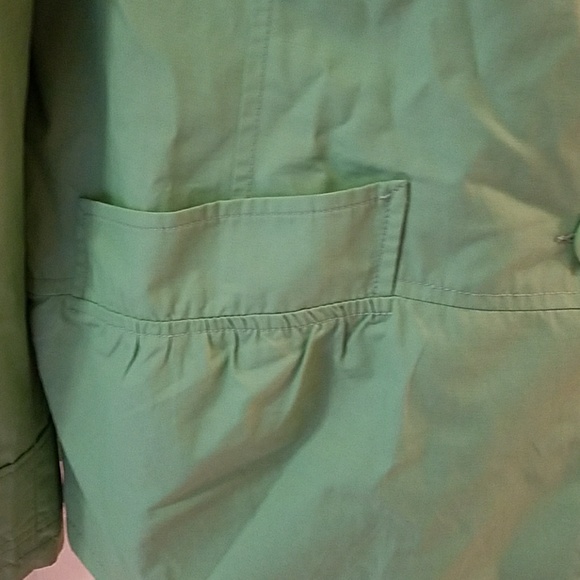 Stylish Green Tulle Jacket - Picture 3 of 8