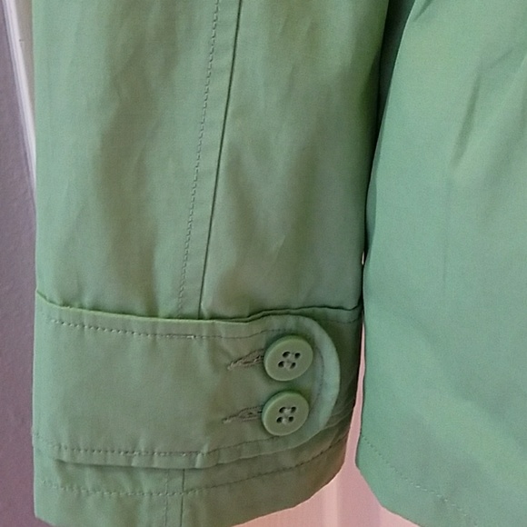 Stylish Green Tulle Jacket - Picture 7 of 8