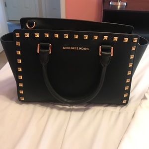 Micheal Kors Medium Selma Studded Purse