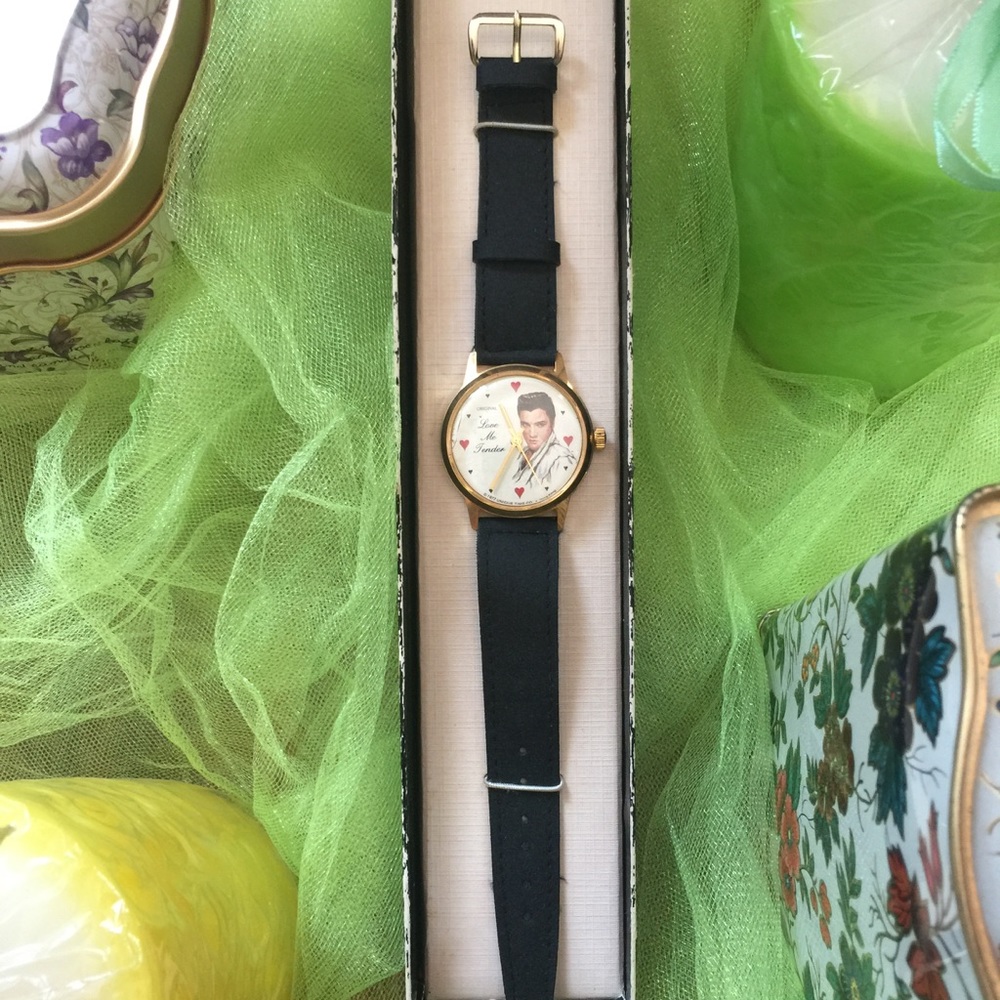 ❣️Auth Vintage Elvis LMT Watch❣️