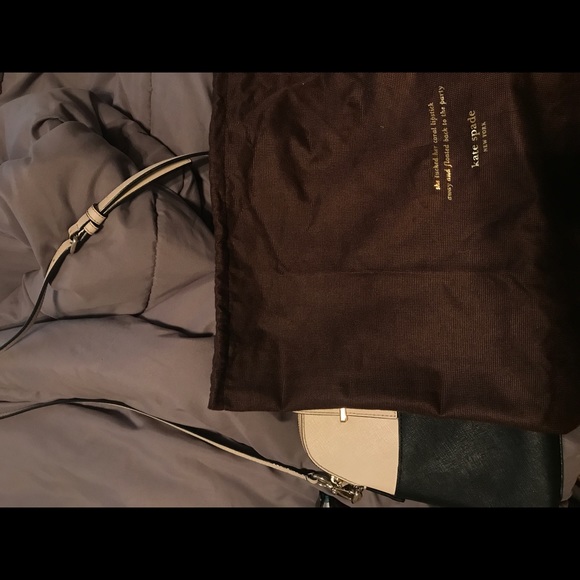 Kate Spade Purse - Picture 5 of 5