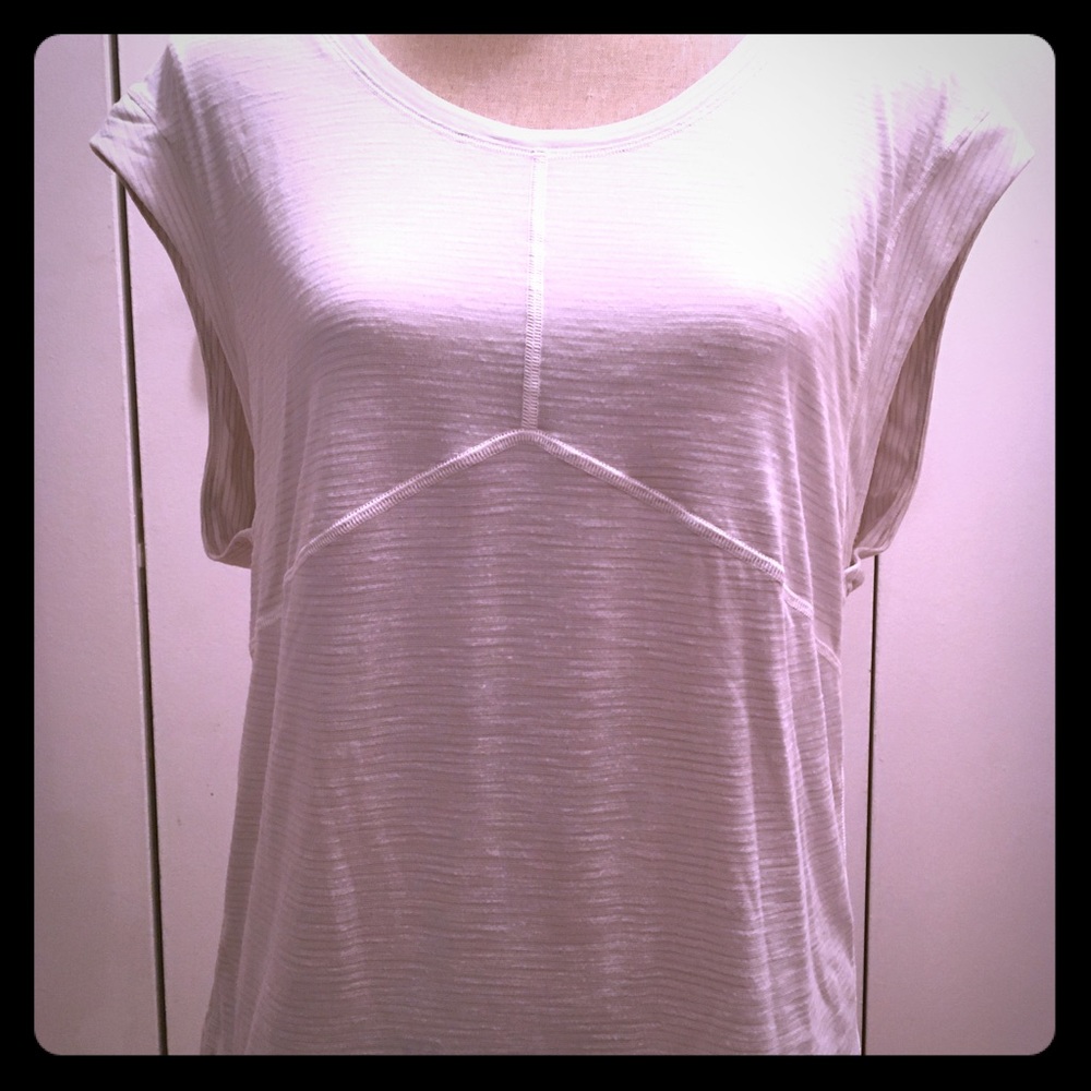 Lululemon muscle tank with mesh back