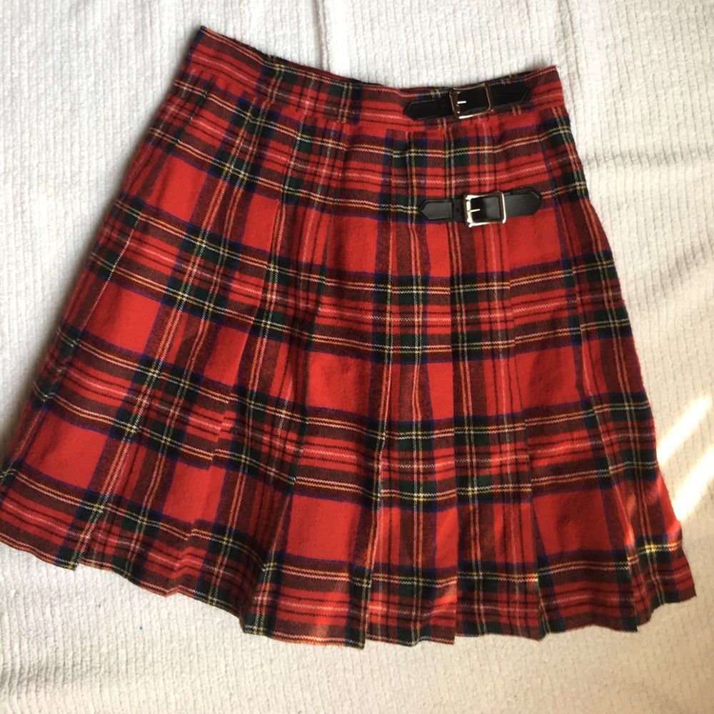 Red plaid pleated skirt sz 7