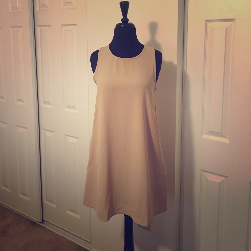 NEVERWORN*** Beige Cocktail Dress