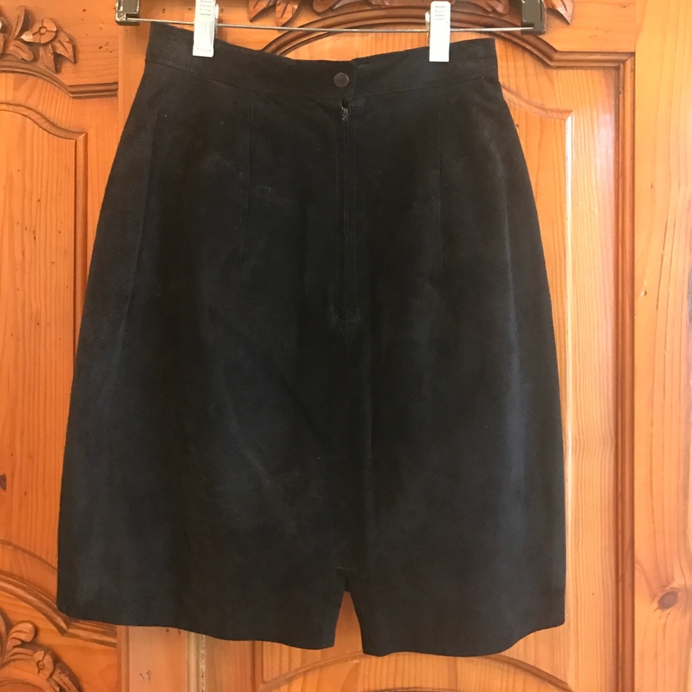 Vintage suede mini skirt!