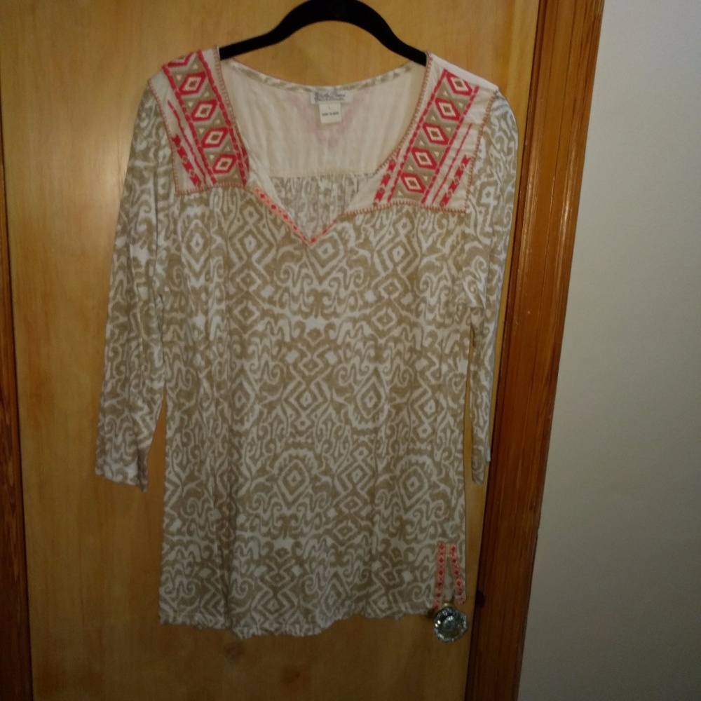 Ikat style printed t-shirt with embroidery detail
