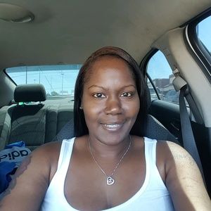 Meet your Posher, Loren