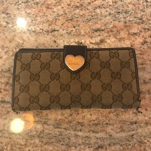 Gucci wallet