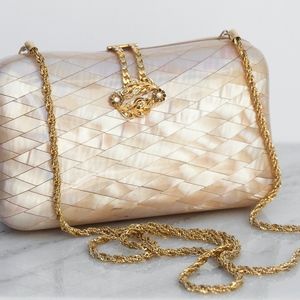 Vintage clutch, mother of pearl | rhinestone clasp