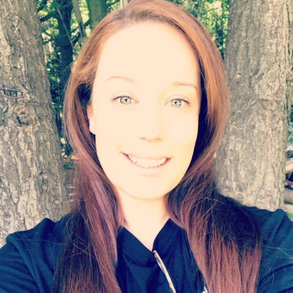 Meet your Posher, Alicia