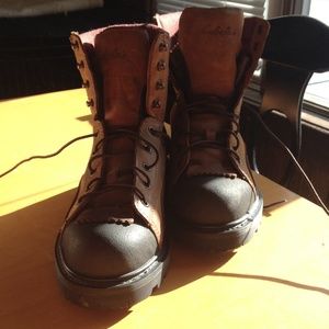 NWOT Men's Cabela's work boot size 8D. Never Worn!