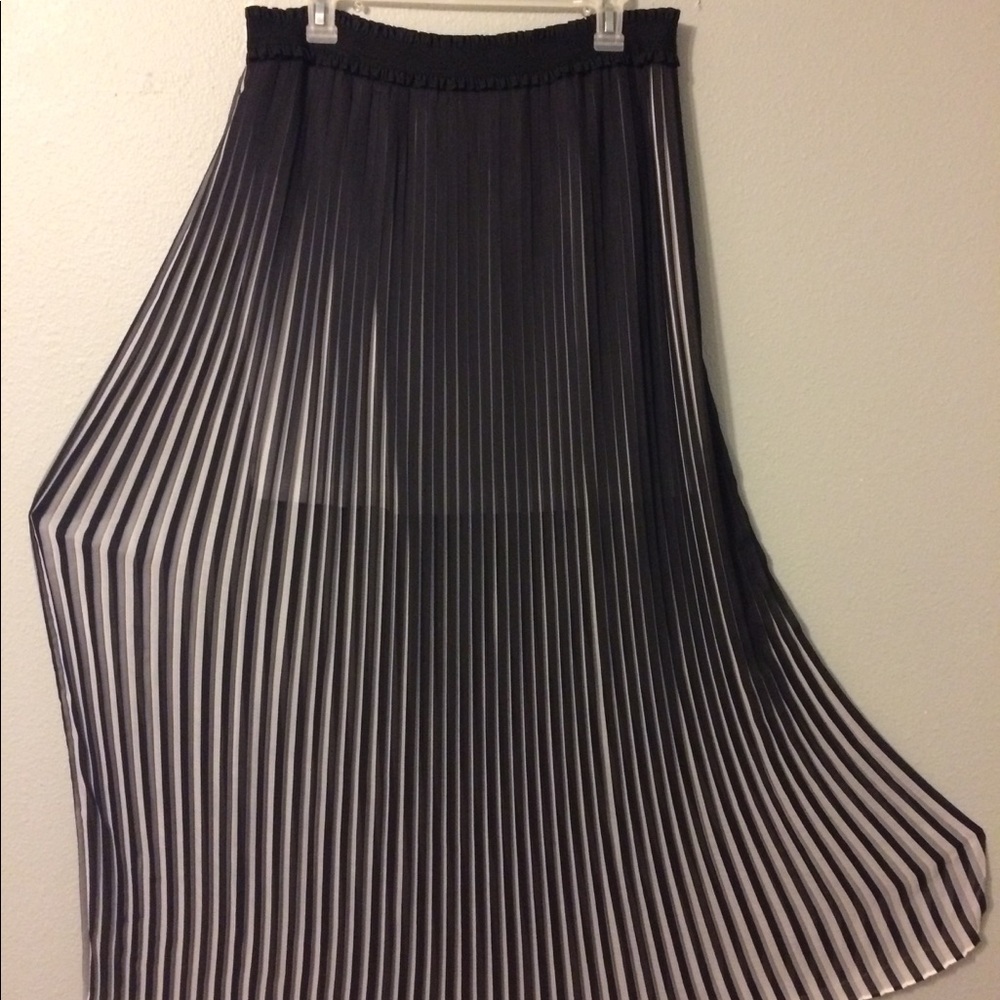 Long skirt