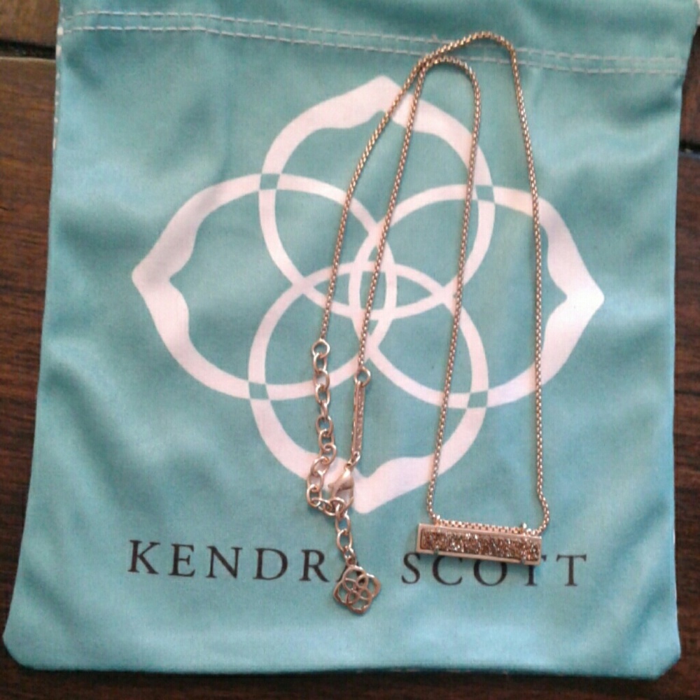 Kendra Scott Rose Gold bar necklace
