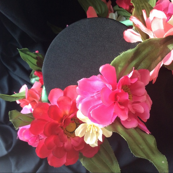 Pink Wedding Festival Coachella Flower Crown - Picture 1 of 4